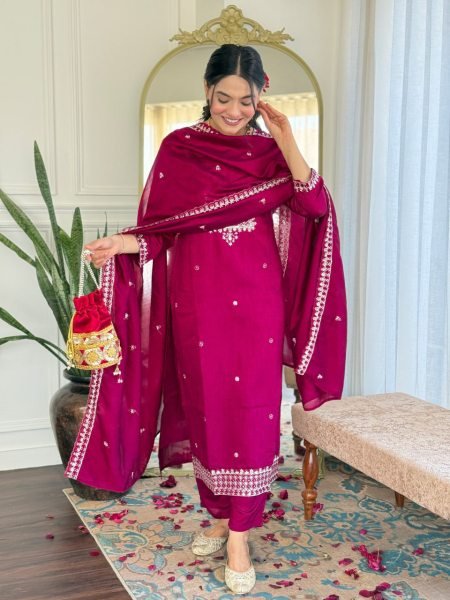 Luxurious  Kurta Set for Women  Buy CP Vichitra Partywear Kurta Set for Women 3 Piece Kurti Set