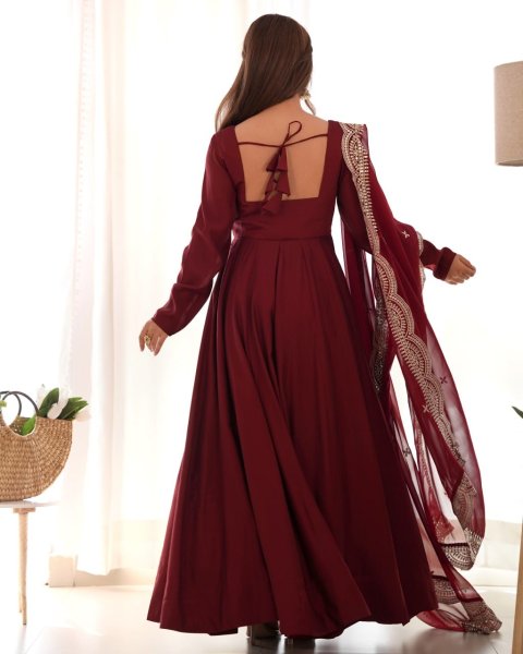 Luxurious Maroon Pure Romansilk Chanderi Anarkali Gown Set with Dupatta 3 Piece Kurti Set