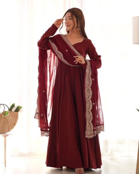 Luxurious Maroon Pure Romansilk Chanderi Anarkali Gown Set with Dupatta 3 Piece Kurti Set