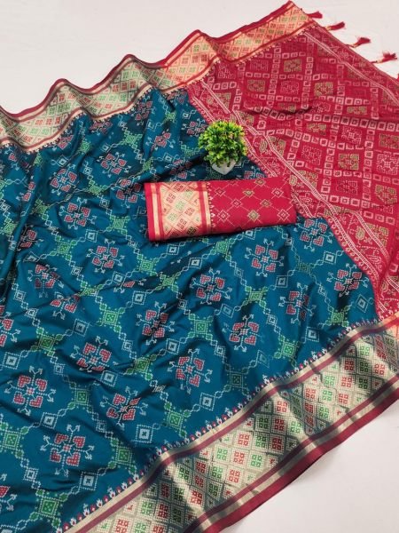 Luxurious Meenakari Patola Silk Saree with Floral &  Animal Motifs Wedding Ready Masterpiece Patola Silk Sarees Wholesale