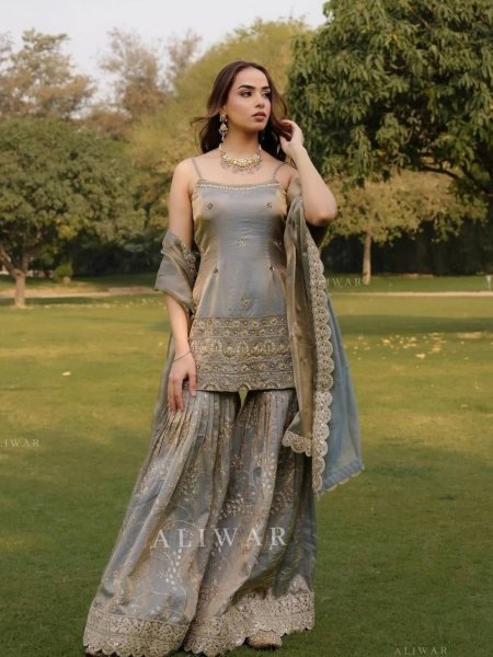 Luxury Jimmy Choo Organza 3 Piece Embroidery Suit Collection Ready to Wear Ready To Wear Suit