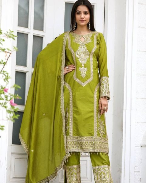 New Trendy Exclusive Designer Designer Embroidery Kurta Sets For Women With Bottom And Dupatta 