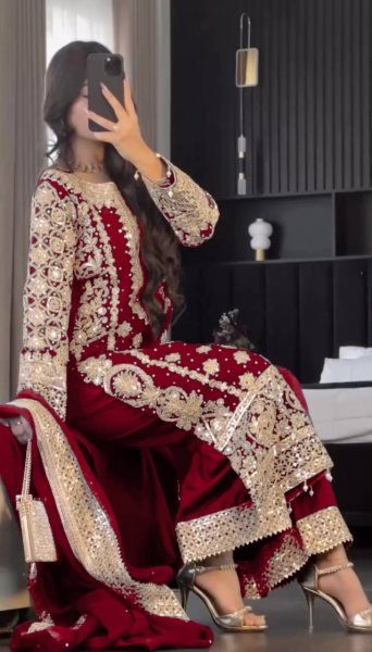 Maroon Georgette Readymade Pakistani Suit at Wholesale Rate Ready To Wear Collection