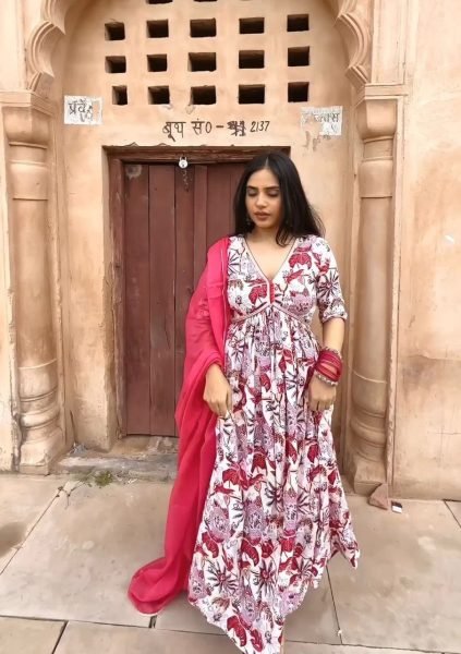 Maslin Digital Print With Coding Lace Work Aliya Cut Suit  3 Piece Kurti Set