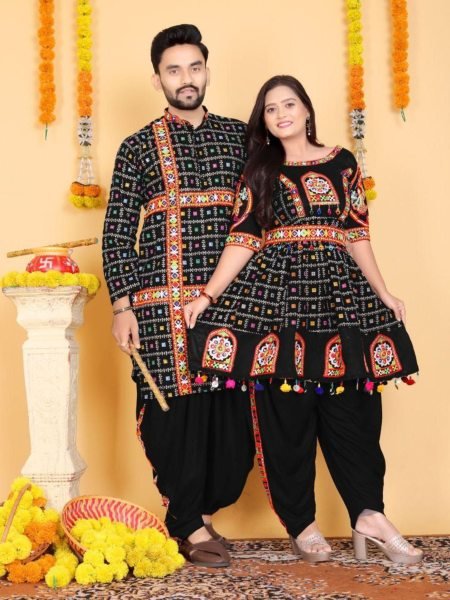 Matching Navratri Cotton Couple Set Mirror Embroidered Kurta and Kediya Dhoti Look 