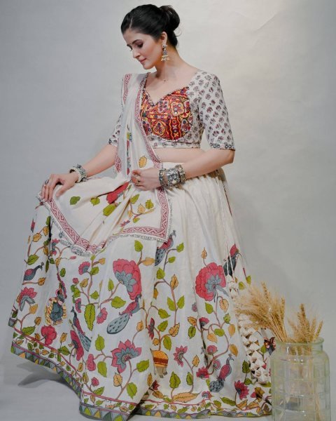 Mirror Magic Gamthi Lehenga Choli Flared Cotton Ghaghra for Dandiya & Garba Nights Navratri Lehnega Choli