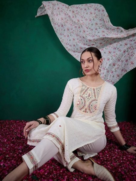 Modern White 3-Piece Embroidered Kurti Set With Kota Chex Dupatta At Manufacturer Price 3 Piece Kurti Set