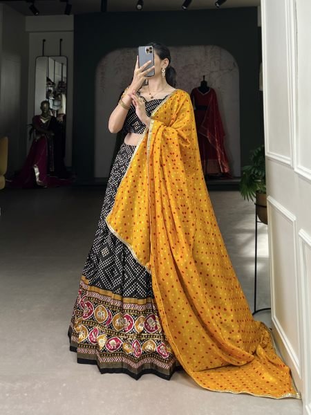 Navratri outfits traditional SILK BANDHEJ PATOLA PRINT FOIL WORK LEHENGA CHOLI Navratri Lehnega Choli