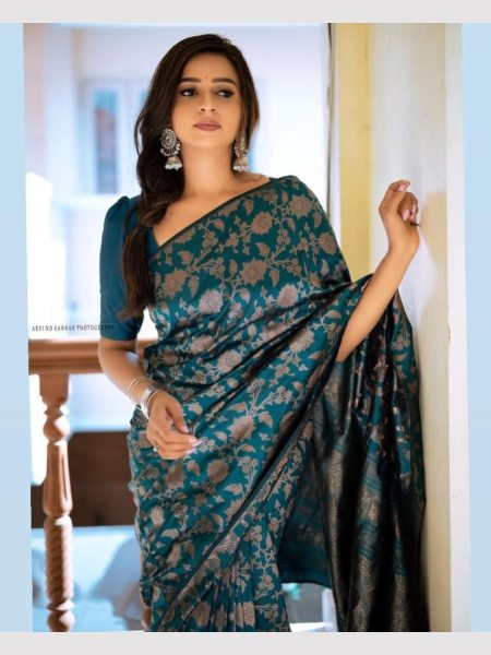 New Arrival Soft Lichi Silk Saree  Banarasi Saree Wholesale