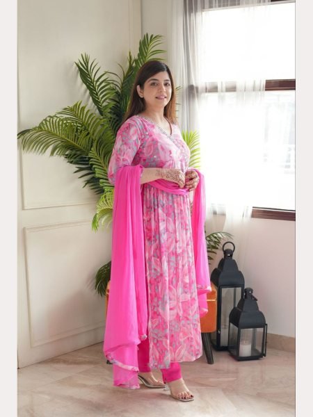 New Arrivals Pure Chiffon Kurti Pant With Dupatta  3 Piece Kurti Set