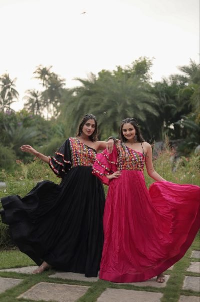 NEW ATTRACTIVE GAMTHI WORK NAVRATRI SPECIAL GOWN  Navratri Lehnega Choli