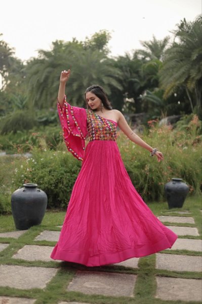 NEW ATTRACTIVE GAMTHI WORK NAVRATRI SPECIAL GOWN  Navratri Lehnega Choli