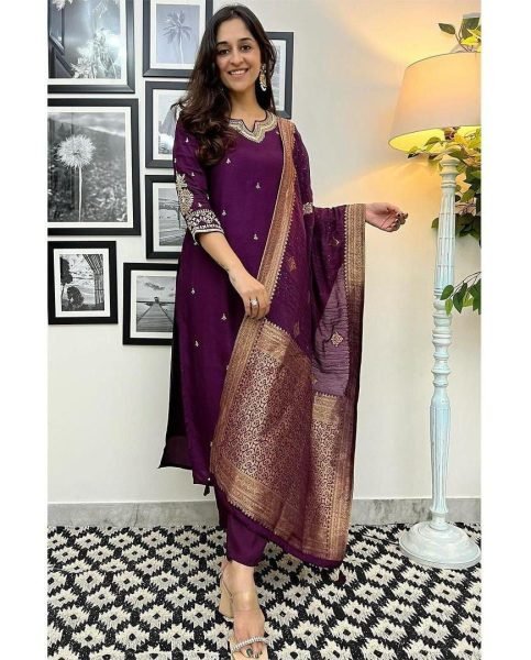 New Beautiful Heavy Fully Stitched 3PC Set  3 Piece Kurti Set