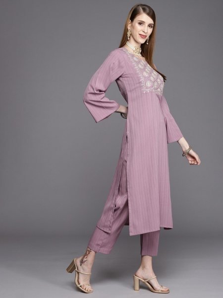 NEW DESIGNER SILK BLEND KURTI SET WITH SEQUENCE   EMBROIDERY WORK Ready To Wear Collection