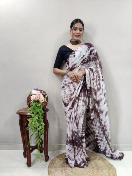 NEW FANCY SOFT LIGHT FABRIC SAREE FOR WOMEN Ready To Wear Saree 