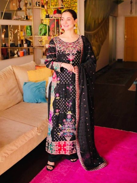 New Hania Amir Ethnic Suit Collection At Wholesale Rate Ready To Wear Suit