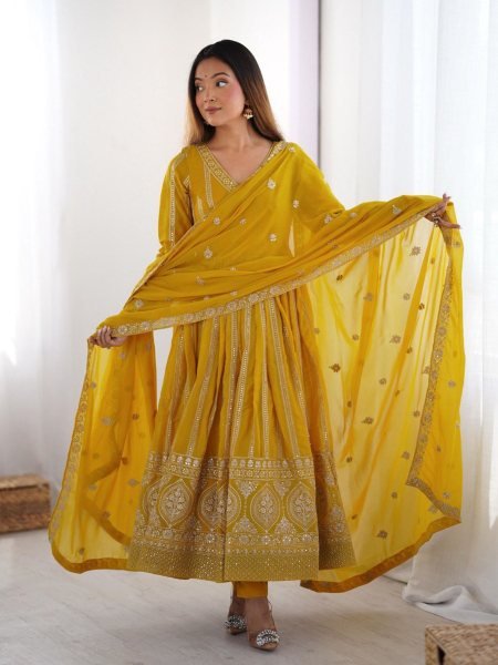 New Launch Anarkali Kurti 3-Piece Set Elegant Look with Dupatta Affordable & Ready to Ship Georgette Kurti 