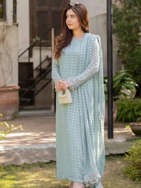 New Look Long Kurti Set Stylish Georgette Finish with Heavy Hand Embroidery Party & Wedding Wear at Wholesale Rate  Straight Cut Long Kurtis