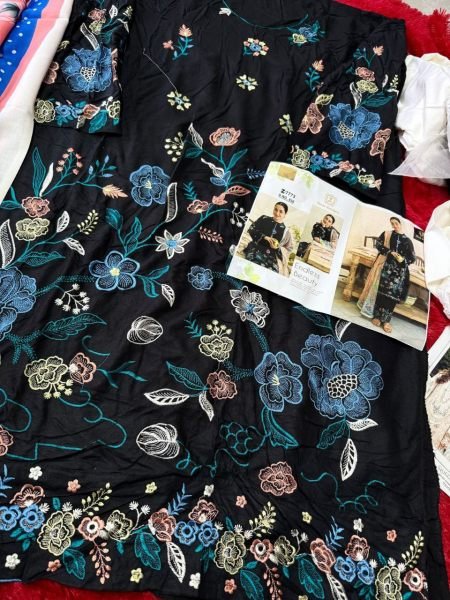 New Rayon Pakistani Suit Dealer Wholesale Collection Heavy Embroidery Work Pakistani Suits Wholesale
