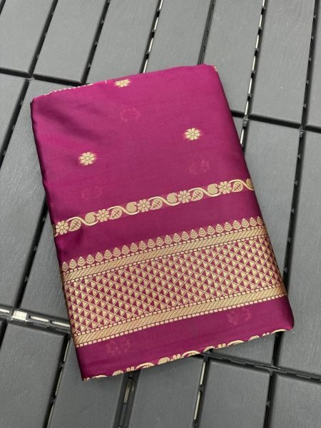 New Wedding wear Wine Banarasi Silk Jacquard Work Designer Saree  Banarasi Saree Wholesale