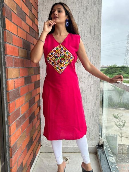  Nvaratri Special Designer straight Long Kurti  Kurti With Bottom Wholesale