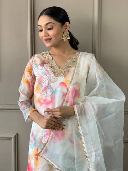 Off White Floral Printed Organza Kurta Set   3 Piece Kurti Set