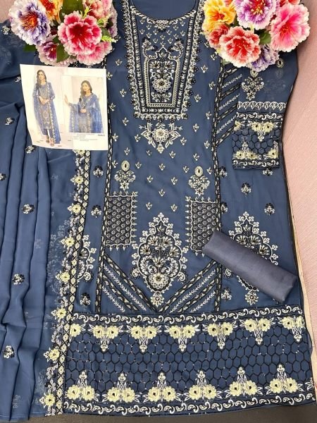 Pakisatn  1026 Heavy Georgette With Heavy Embroidery  Beautiful Sequence Work Suit Pakistani Suits Wholesale