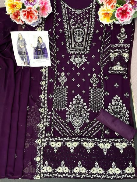 Pakisatn  1026 Heavy Georgette With Heavy Embroidery  Beautiful Sequence Work Suit Pakistani Suits Wholesale