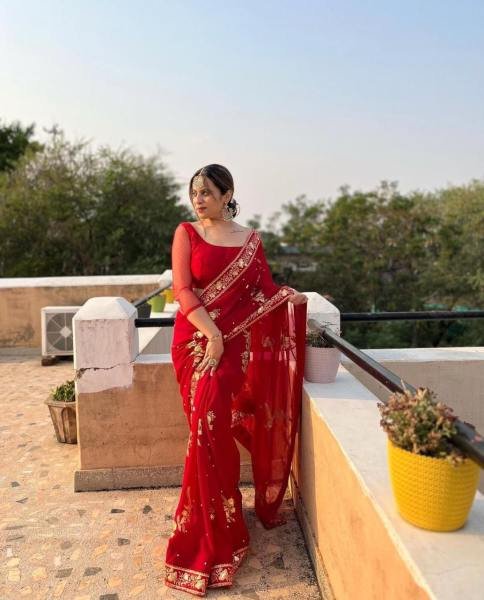 Party Wear Red Color Georgette Saree with Stunning Zari & Moti Work Georgette Sarees Wholesale