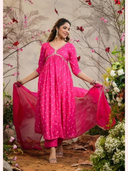 Pink Color Muslin Silk Kurti With Bandhej Print Kurti Pant With Dupatta  3 Piece Kurti Set