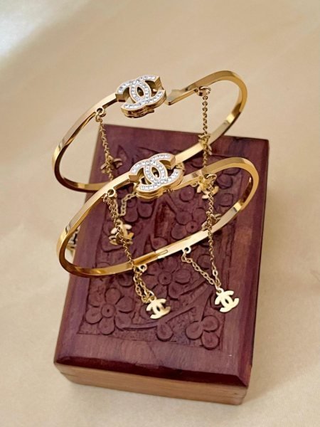 Premium Anti Tarnish Bracelet Combo 2 Piece Daily Wear Set at Wholesale Rate Fashion Accessories Wholesale