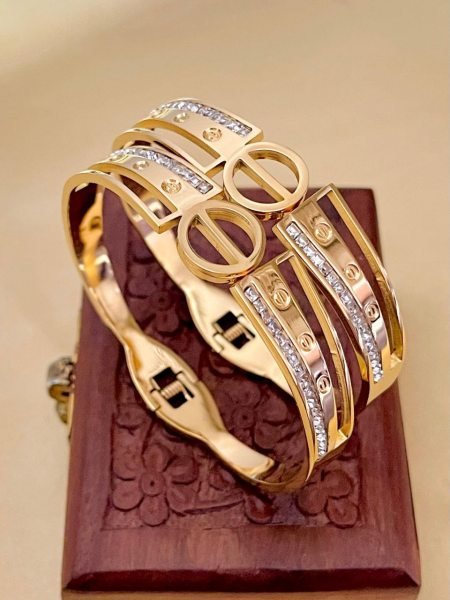 Premium Anti Tarnish Bracelet Combo 2 Piece Daily Wear Set at Wholesale Rate Fashion Accessories Wholesale