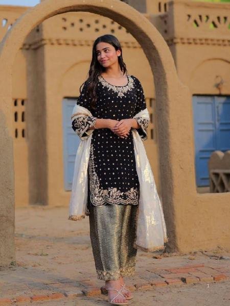 Premium Black Velvet Embroidered Kurti Pant Dupatta Set For Party Wear At Manufacturer Price Winter Wear