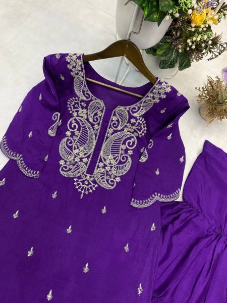 Premium Chinon Embroidered Lehenga Set with Organza Dupatta Heavy Party Wear Ready to Wear Set Bulk Stock at Low Price Ready To Wear Collection