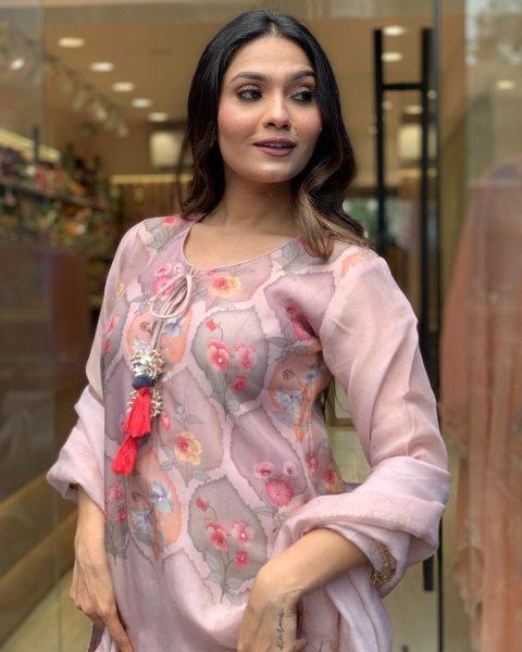 Premium Organza Kurti Pant With Dupatta With Embroidery Work  3 Piece Kurti Set