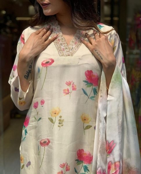 Premium Organza Kurti Pant With Dupatta With Embroidery Work  3 Piece Kurti Set