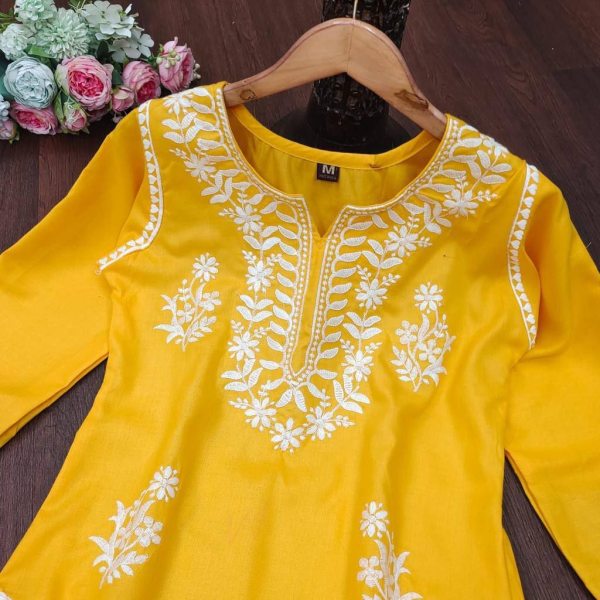 Premium Rayon Cotton Chikankari Work Kurti Set collection  Lucknowi Chikankari Kurtis Wholesale