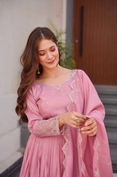 Blush Pink Embroidered Gown with Handwork Dupatta Perfect for Weddings Anarkali Kurtis 