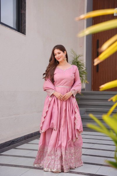 Blush Pink Embroidered Gown with Handwork Dupatta Perfect for Weddings Anarkali Kurtis 