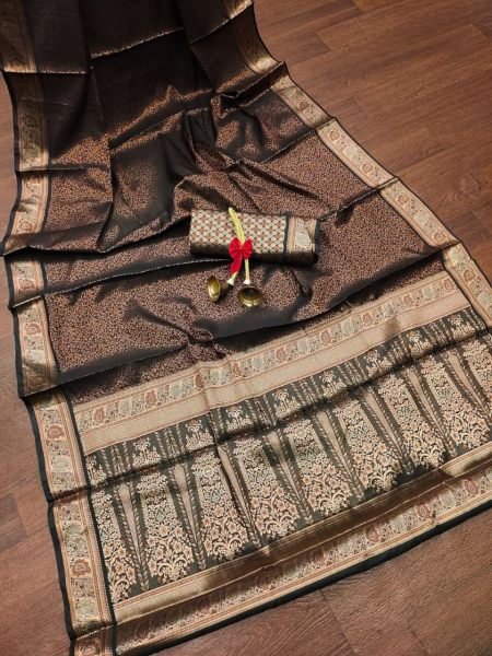 Premium Soft Kanjivaram Silk Saree With Zari Weaving Pattern Silk Sarees Wholesale