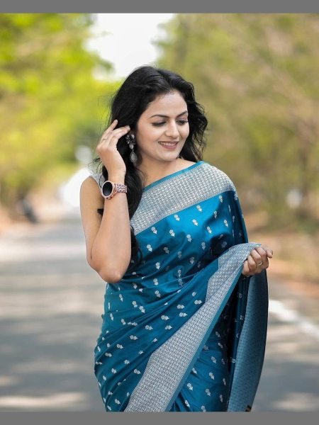Presenting Banarasi Lichi Silk Sarees For Woman  Silk Sarees Wholesale