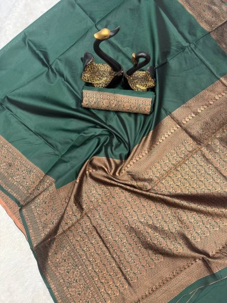 presenting Gorgeous  Organic Banarasi Silk  Saree  Banarasi Saree Wholesale