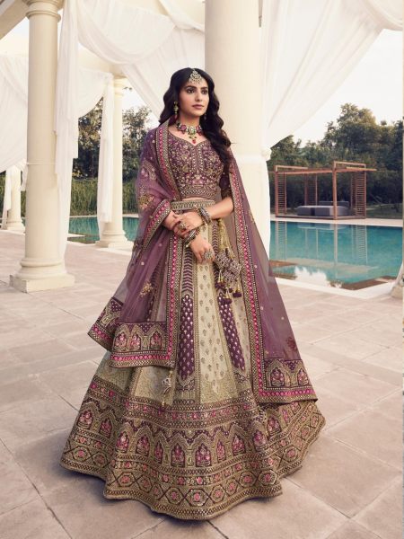 Luxury Looks wedding Wearing Lehengas | Indian bridal outfits, Indian  outfits lehenga, Dress indian style