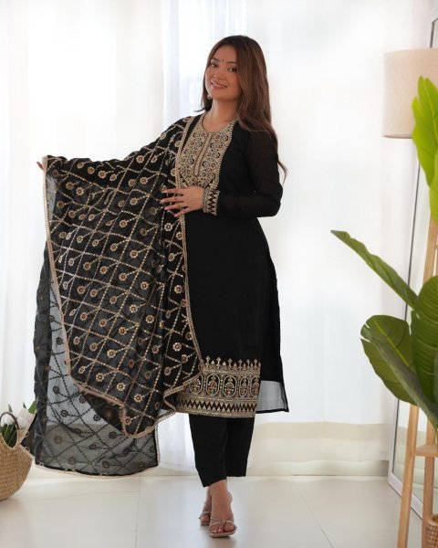 Pure Blooming Vichitra Silk Kurta Set with Embroidery and Lace Dupatta 3 Piece Kurti Set