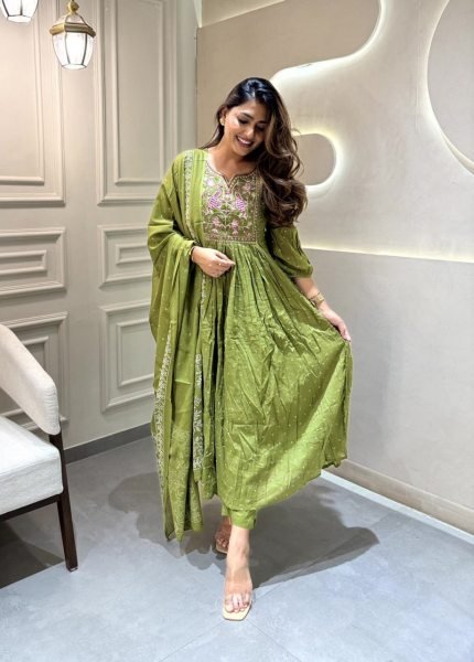 Pure Cotton Pear Green Printed Kurti Set and Dupatta With Embroidery Work Printed Kurtis