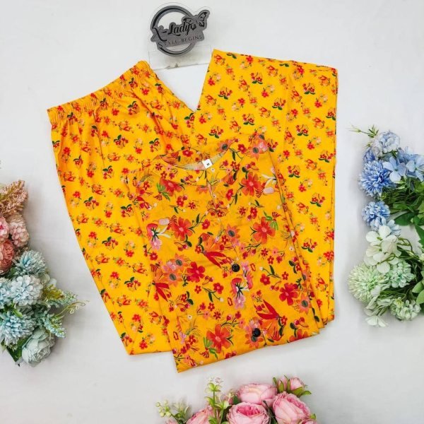  Pure Maslin Cotton Floral Printed Kurta Set  Kurti With Bottom Wholesale