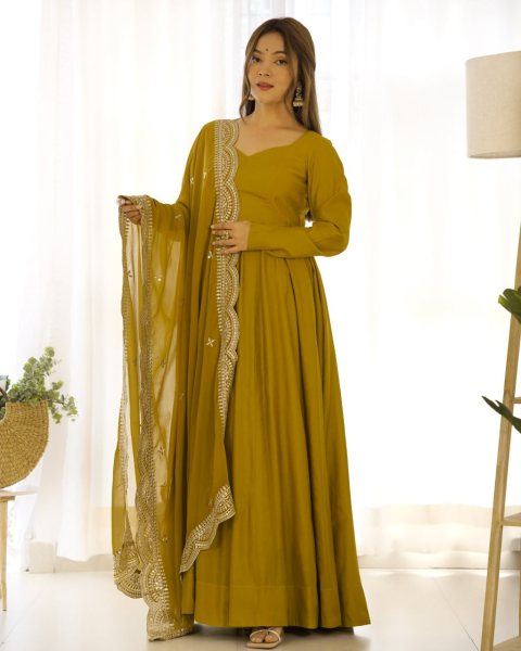 Pure Roman silk Chanderi Fabric Fully Flared Anarkali, with Dupatta Set and Pants, Ready to Wear 3 Piece Kurti Set