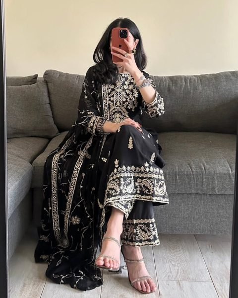 Ready To Wear Black Pure Georgette With Sequence WorK 3 Piece Suit Wholesale Price Ready To Wear Collection