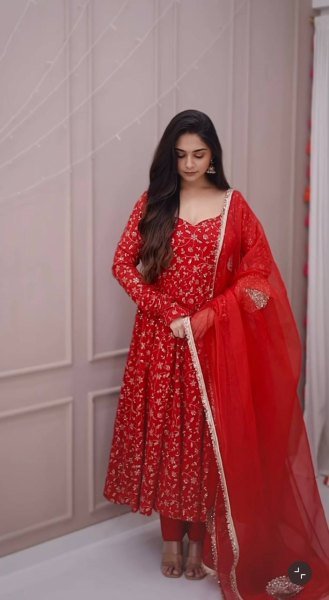Red Blooming Georgette Anarkali Gown with Heavy Embroidery and 4 Mtr Flair Dupatta at Low Price Ready To Wear Collection