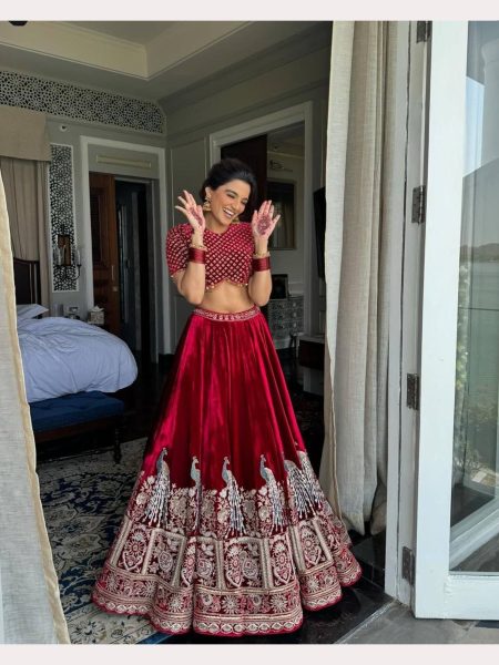   Red Lehenga with Viscos Velvet and  Thredad  and Sequnce work Designer Lehenga Choli